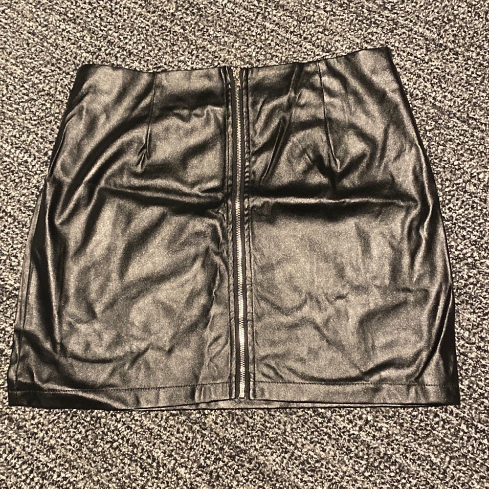 SHEIN Leather Skirt *NEVER WORN*